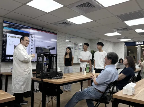 Professor Chang Jo-Shu’s second visit to GEMS, where we updated him on our current progress and the challenges we were facing.