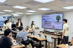 Prof. 張嘉修 on the bioreactor design